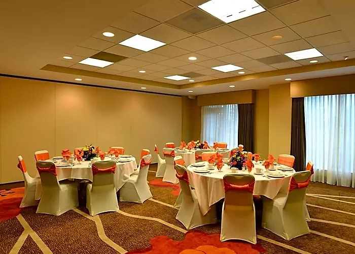 Hotel Wyndham Garden 3*