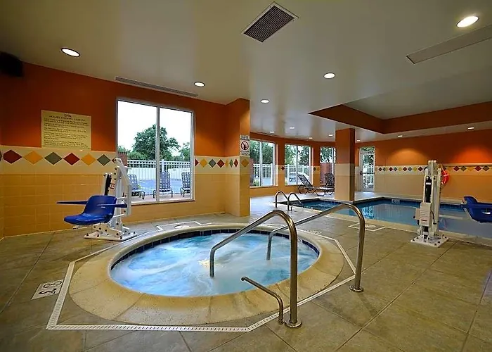 Hotel Wyndham Garden Kankakee