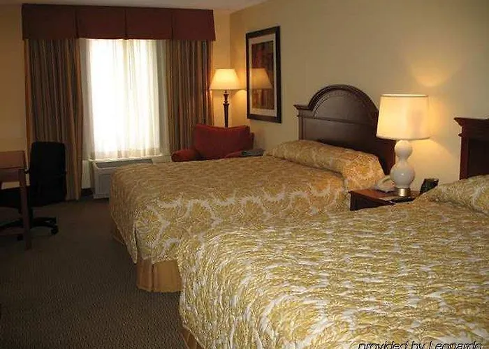 Wyndham Garden Hotel 3*