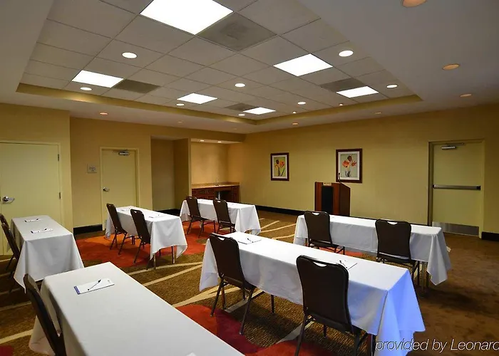 Wyndham Garden 3*